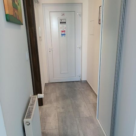 Pe-Ki Lux Apartman เซแกชแฟเฮร์วาร์ ภายนอก รูปภาพ